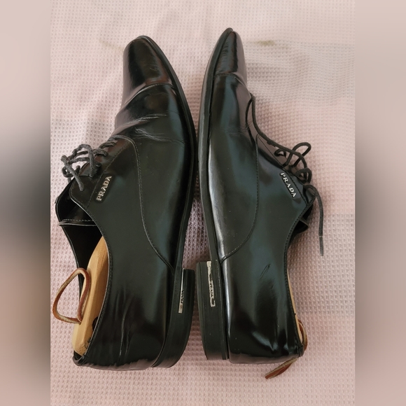 Prada Men Dressing Shoes - Picture 3 of 16